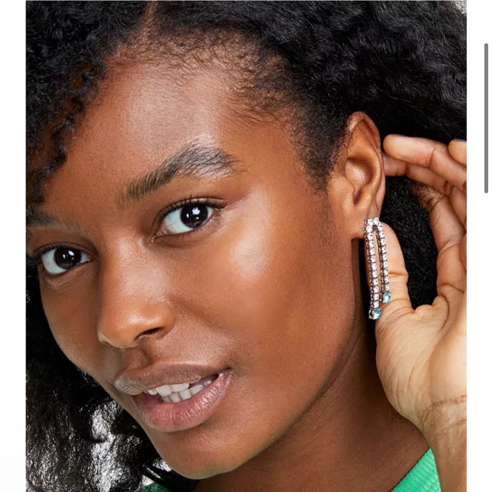 NWT Elegant Silver and Blue Drop Earrings on 3;th Macy’s - Picture 3 of 3